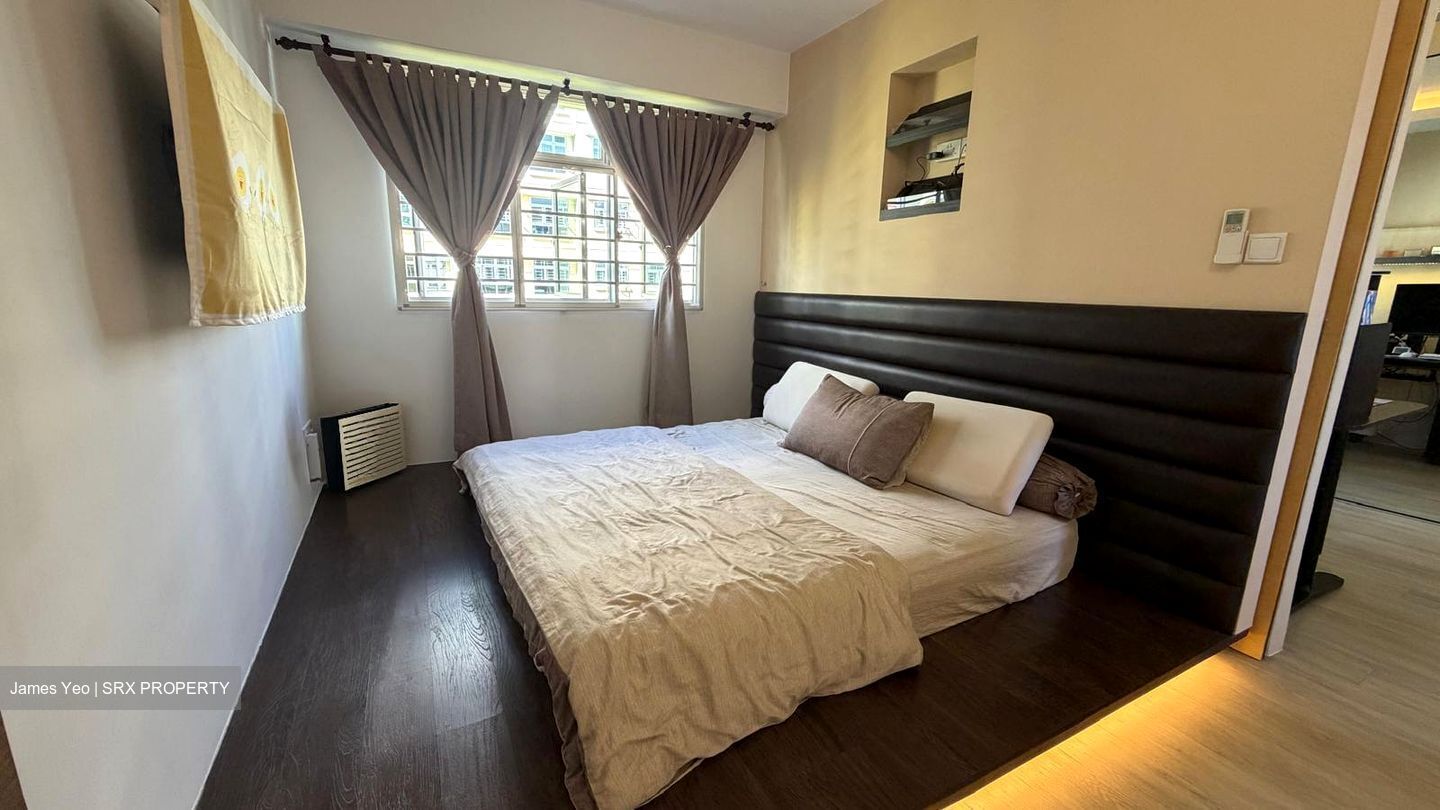 Blk 428B Floral Spring @ Yishun (Yishun), HDB 5 Rooms #513837231